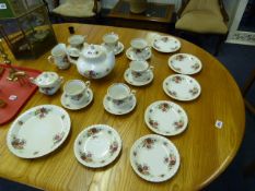 Bone China Floral Pattern Tea Service