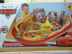 *DISNEY Pixar CARS Radiator Springs - Race Track & TABLE