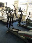 Life Fitness 9500HR Elliptical Trainer