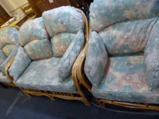 Mahogany Extending Dining Table & 6 Chairs