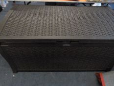 *SUNCAST DECK BOX 122 GAL