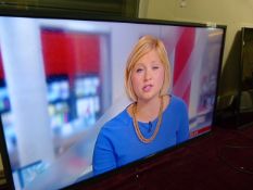 *TOSHIBA 48L3553DB LCD SMART TELEVISION