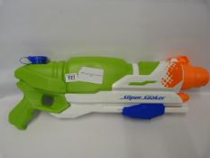*NERF SUPER SOAKER BARRAGE