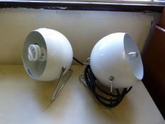 2 White Spot Lights