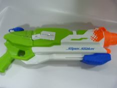 *Nerf Super Soaker Barrage Gun