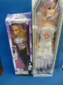 2 Fashion Dolls