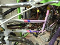 Emmelle Lady's Traditional Cycle - Pink