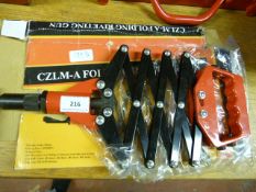 Set of Lazy Tong Riveters