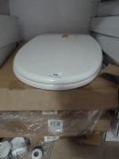 *6 White Toilet Seats