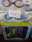 *SPEEDO GOGGLES + DIVE TOY