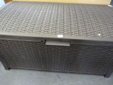 *SUNCAST DECK BOX 122 GAL