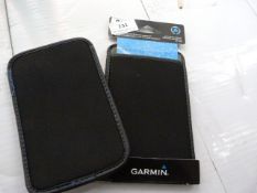 *2 Garmin Carry Cases