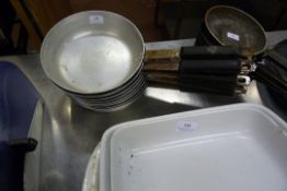 *8 Aluminium Saute Pans