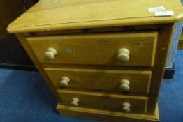 Pine Chest of 3 Drawers