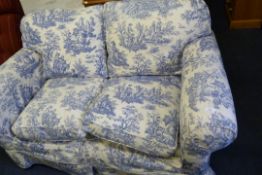 Lyndon Designs 2 Seat Settee