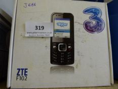 *ZTE F102 Mobile Telephone