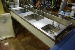 Triple Stainless Steel Sink Unit with Taps REF001