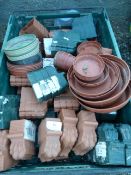 *Assorted Plastic Plant Pot Feet & Plant Pot Trays