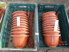 *20 PlasticHanging Pots