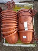 *27 Hanging Plastic Pots