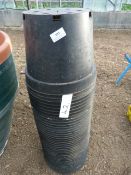 *42 Black Plastic Pots