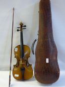 Vintage Violin - Bow & Case