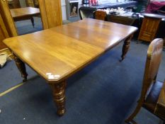 Victorian Extending Dining Room Table with Winder