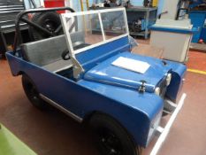 Toylander Series 1 20V Battery Powered Open Top Land Rover - Blue