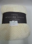 *JACQUARD THROW - CREAM
