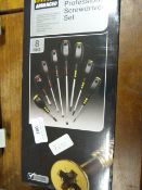 Halfords Professional Screw Driver Set