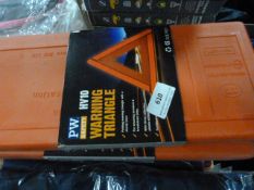 *8 Warning Triangles