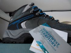 *Pair of Avalon Size 3 Trekking Boots - Grey/Blue