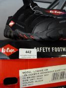 *Pair of Lee Cooper Size 7 Work Wear Safety Boots