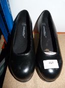 *Pair of Steel Toecap Ladies Black Shoes - Size 4