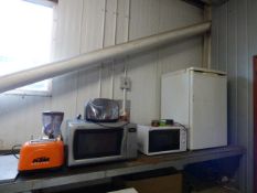 *2 Microwave Ovens - Toasters etc