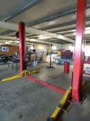 *2 Post 4 Tonne Vehicle Lift Model SJR2P.40T.MA.CF.SR Date 2010 Single Phase