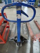 *685 Wide Pallet Truck