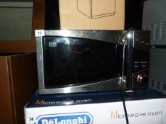 *De-Longhi Microwave Oven in High Gloss Black & Stainless Steel