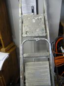 2 Pairs of Aluminium Step Ladders