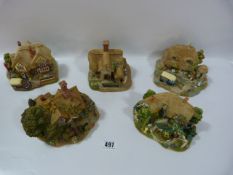 Tray Containing 5 Lilliput Lane Cottages