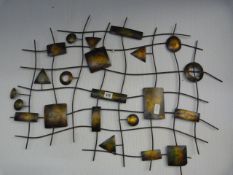Metal Ornamental Wall Hanging