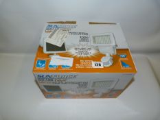 *100 LED SOLAR MOTION Light