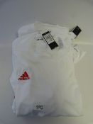 *4 VARIOUS WHITE ADIDAS T-SHIRT