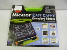 *EASY CARRY DRAWING STUDIO
