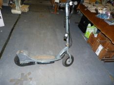 *RAZOR E300 SCOOTER