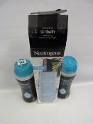 *Boxed Neutragena Shower & Bath Lotion & 2 Lenor Unstoppable Scent Booster Packs