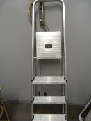 Pair of Aluminium 3 Tread Platform Steps (Duplicated Lot but unable to Delete)