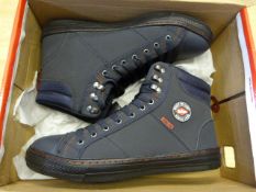 *Pair of Lee Cooper Black Boots