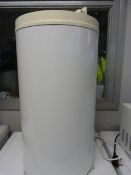 White Knight 28008T Spinner