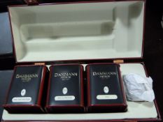 *Dammann Luxury Tea Set with 3 Grades of Tea & Infuser in Circular Black & White Checked Gift Box